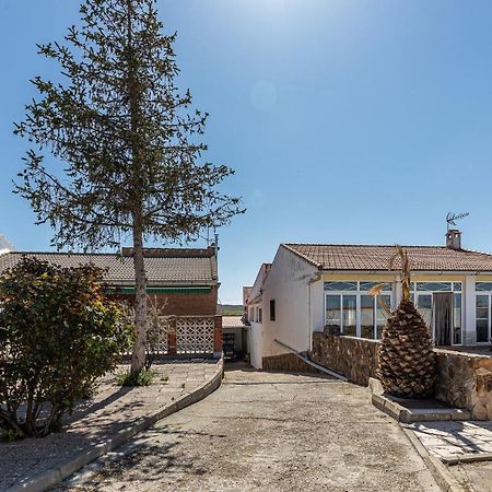 Waou Deluxe Cottage Titulcia Екстер'єр фото