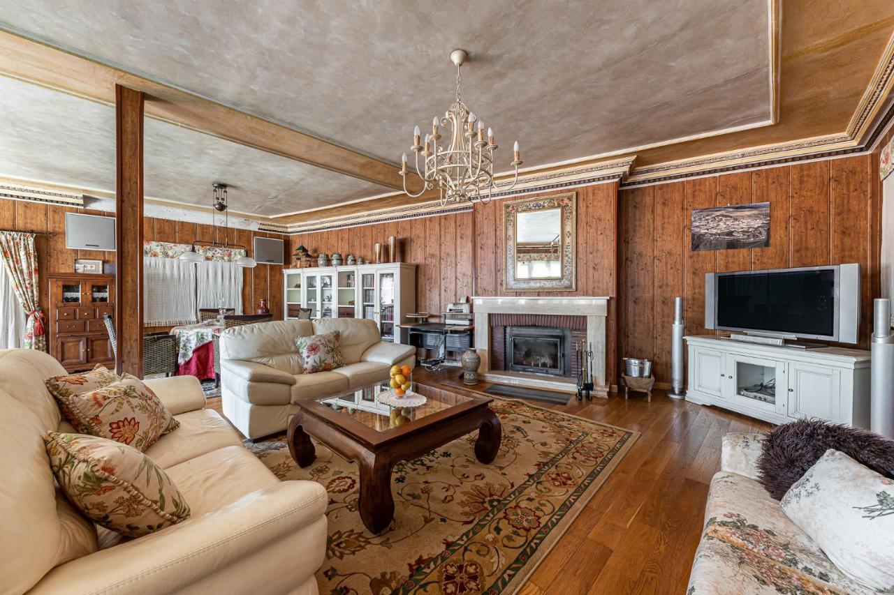 Waou Deluxe Cottage Titulcia Екстер'єр фото