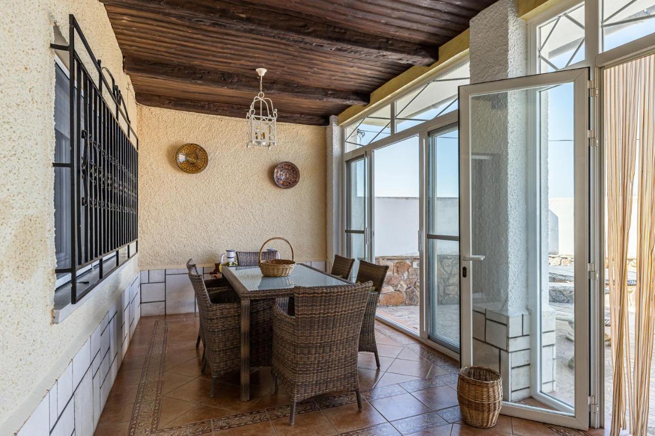 Waou Deluxe Cottage Titulcia Екстер'єр фото