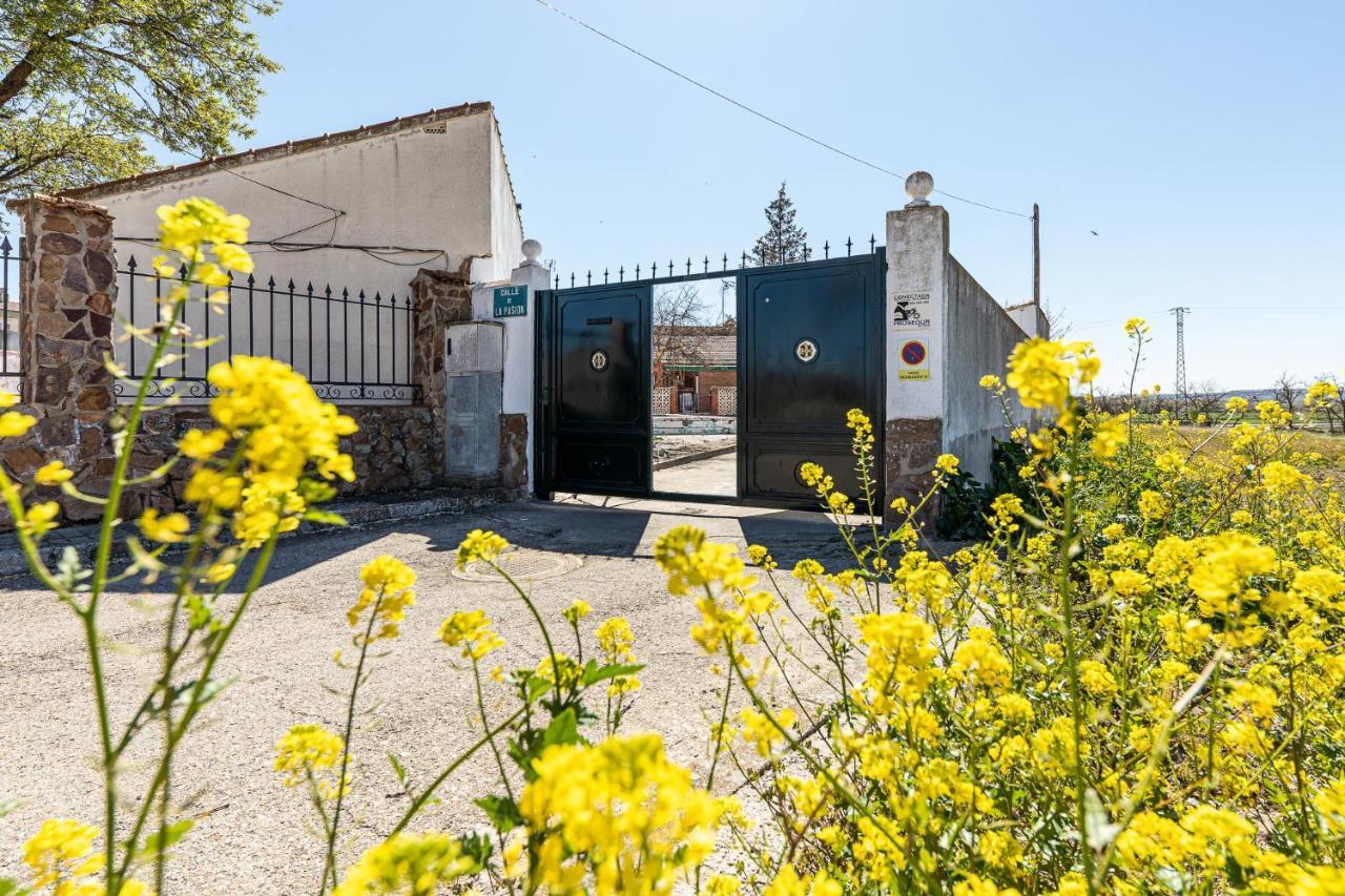 Waou Deluxe Cottage Titulcia Екстер'єр фото