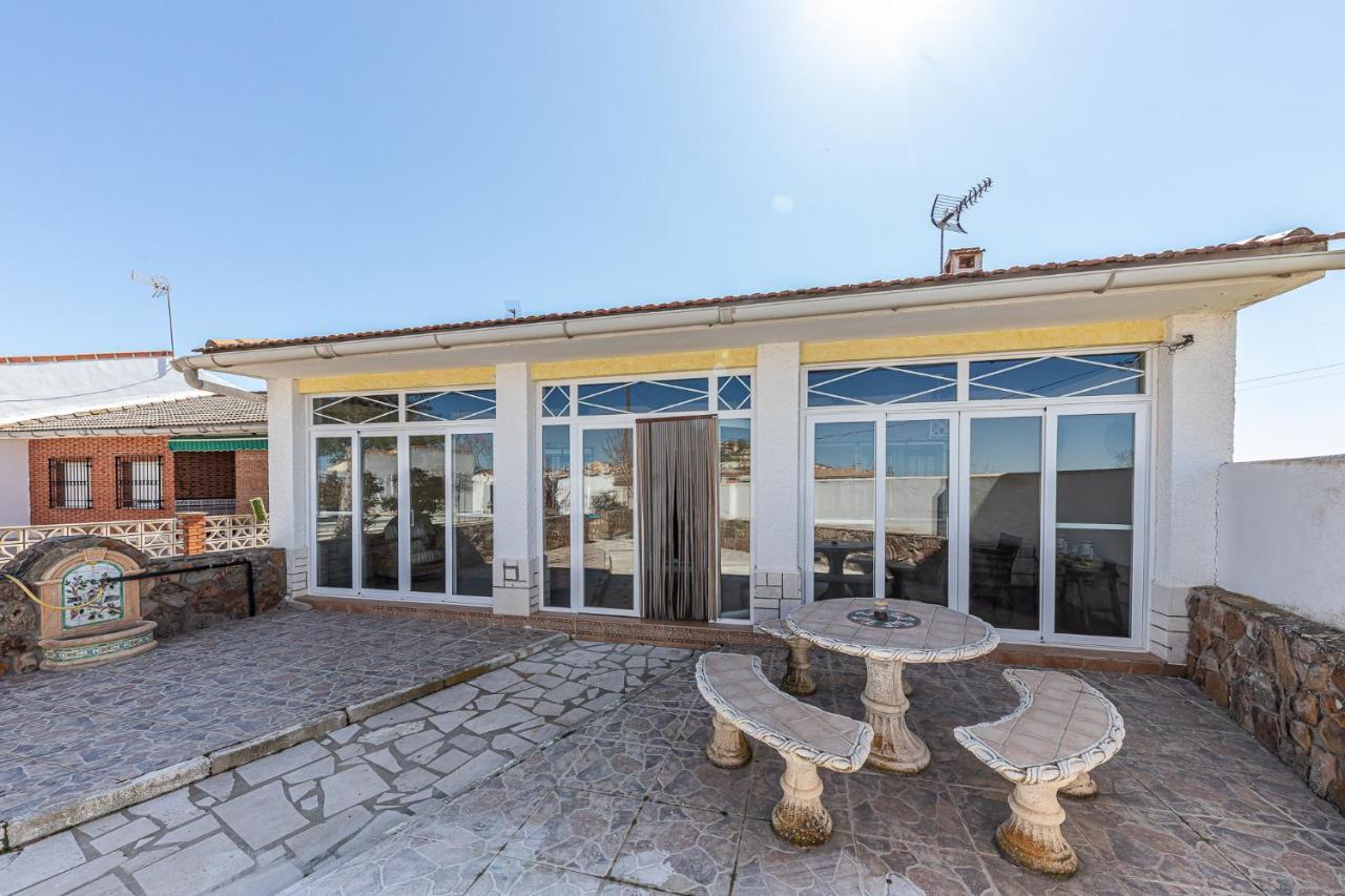 Waou Deluxe Cottage Titulcia Екстер'єр фото